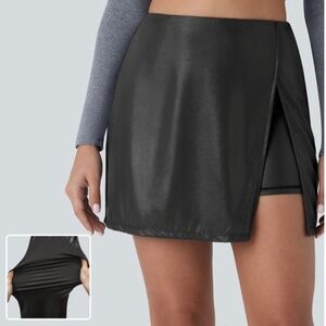 NWT Halara fake leather skort large black
